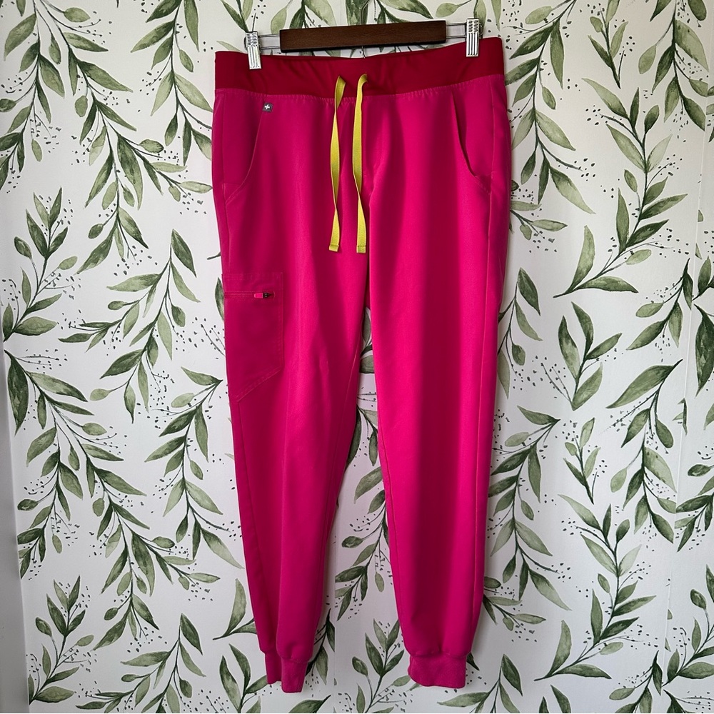 FIGS Zamora Jogger Scrub Pants. Medium. Bright Pink.